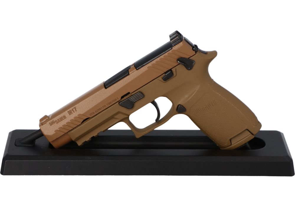 GOATGUNS - DIE CAST MINIATURE SIG SAUER M17