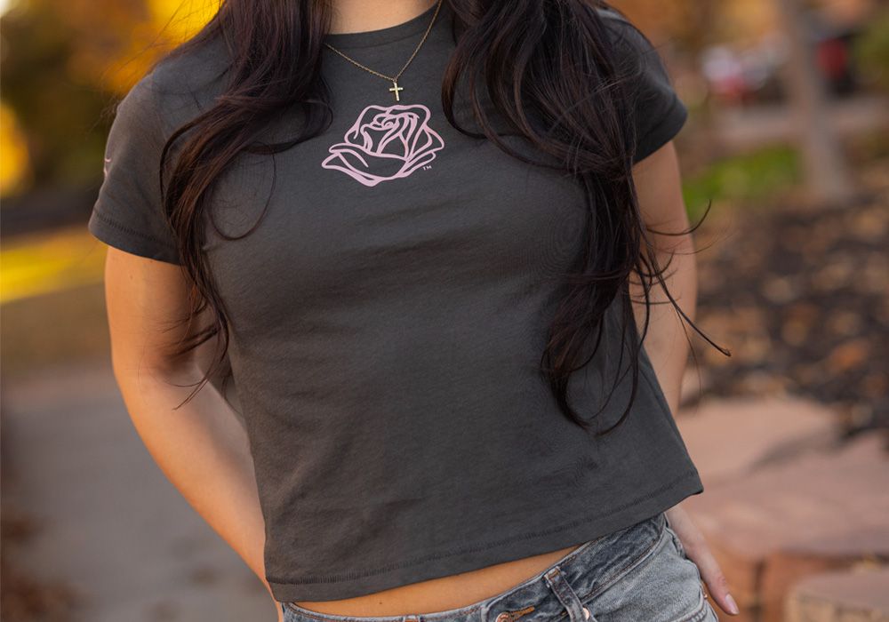 ROSE MARK WOMEN'S CROPPED T-SHIRT - BLACK